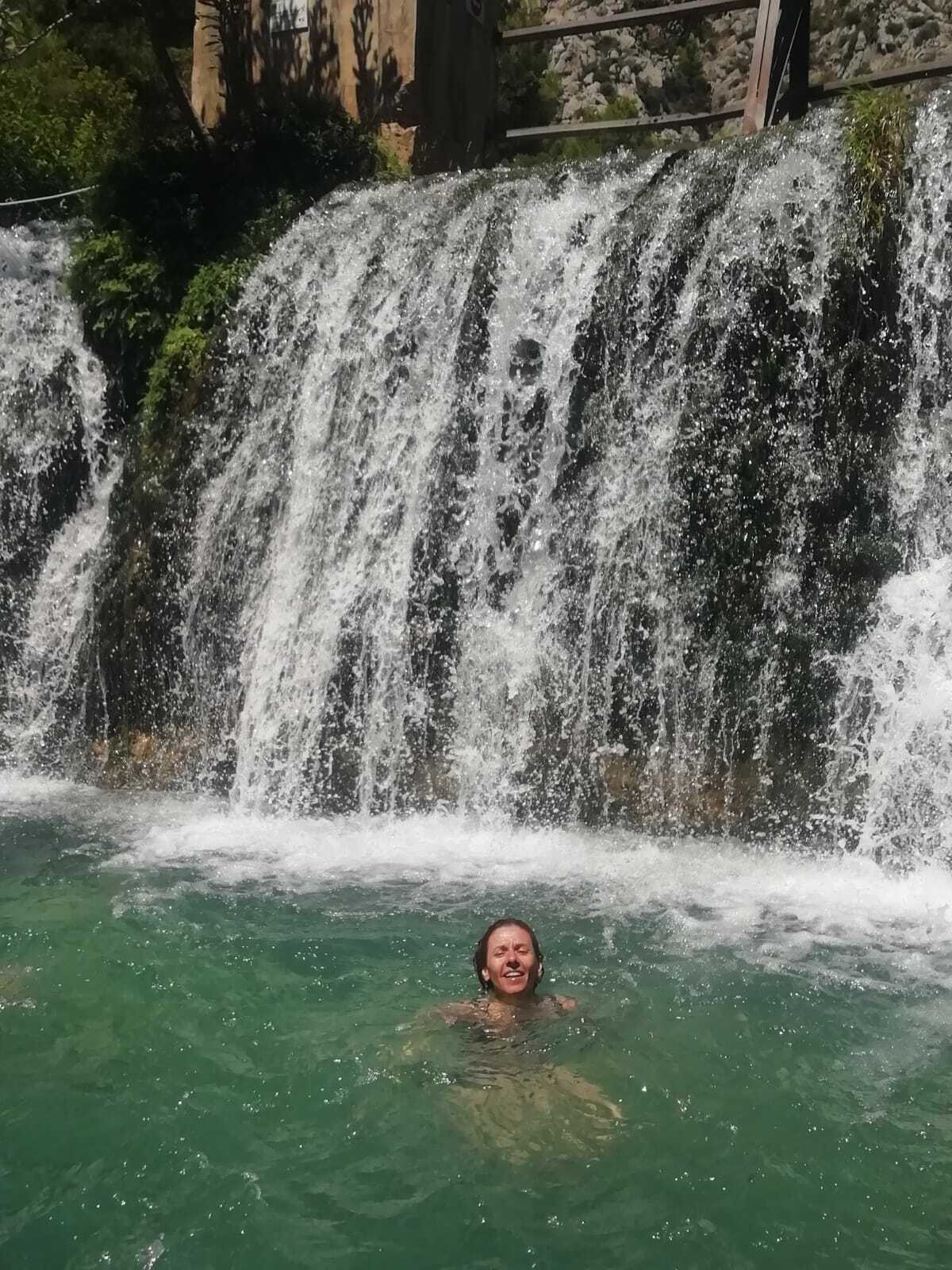 fuentes del algar y visita a Guadalest