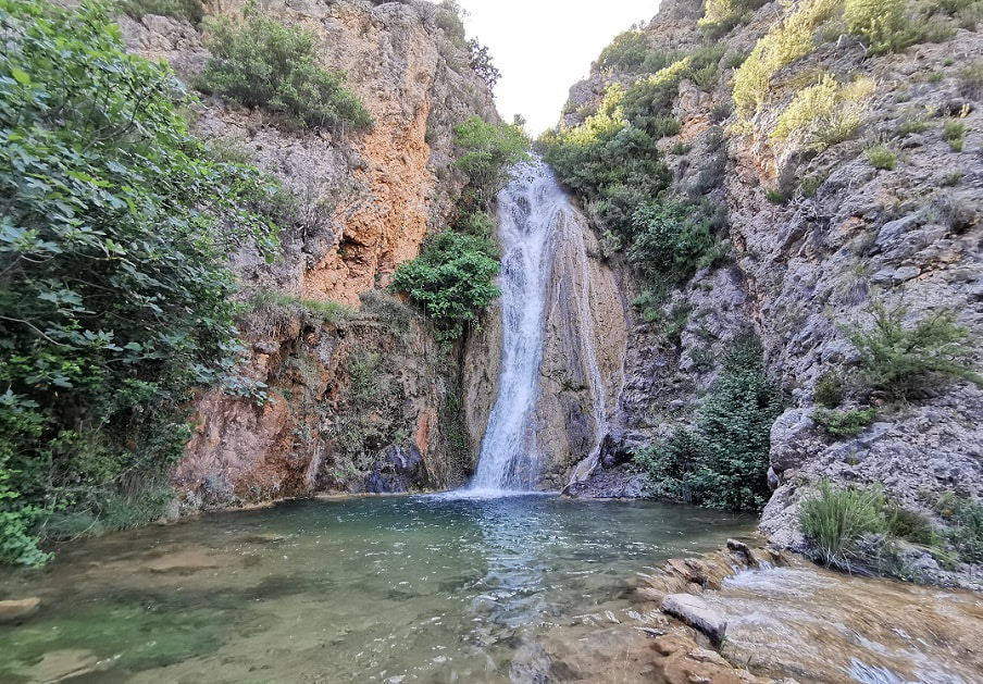 Senderismo baño y tardeo en Chera